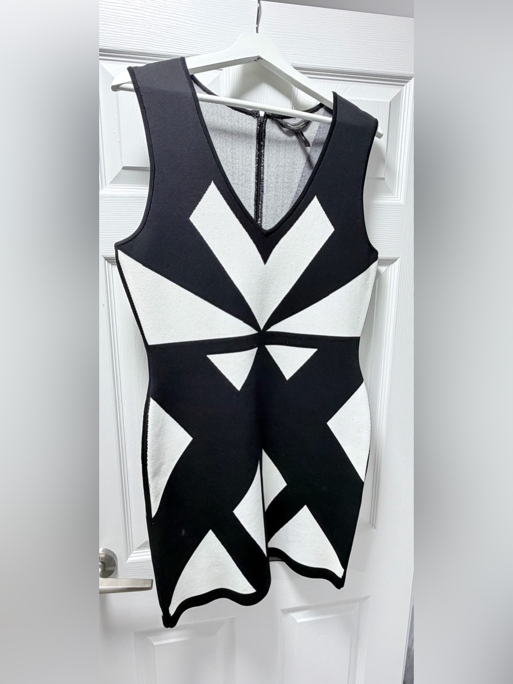 BCBG Black & White Geo-Pattern dress